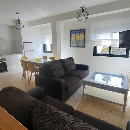 2 D Flores Apartment Portonovo